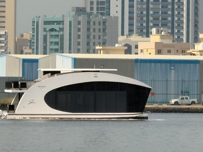 Houseboat-53-uaeboats4sale-main
