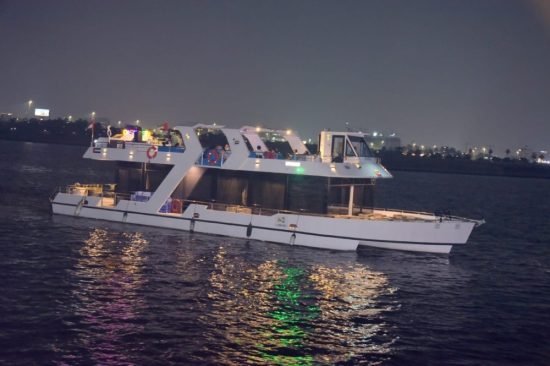 floating-restaurant