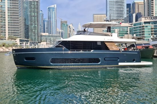 Azimut-Magellano-60-1-uaeboats4sale.com